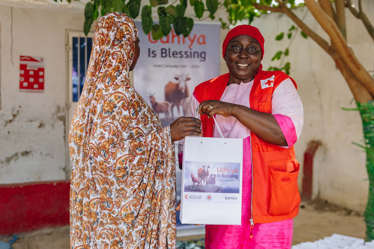 GambiaRedCross's tweet photo. This Eid al-Adha, @GambiaRedCross, with support from the @QRCS, distributed meat to over 450 vulnerable people across the country, bringing smiles, hope, and dignity to families in need.

Together, we continue to serve humanity. ❤️ https://t.co/IGQTJdngkc