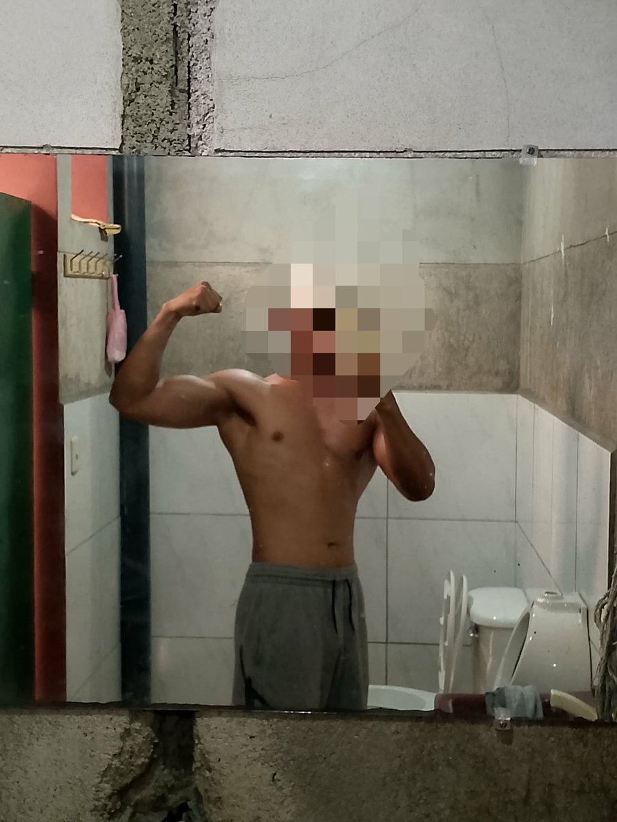 Alejo2713_'s tweet photo. En Facebook/ en X
Cual te gusta mas? 💪🏼 https://t.co/h4cFWCOmuF