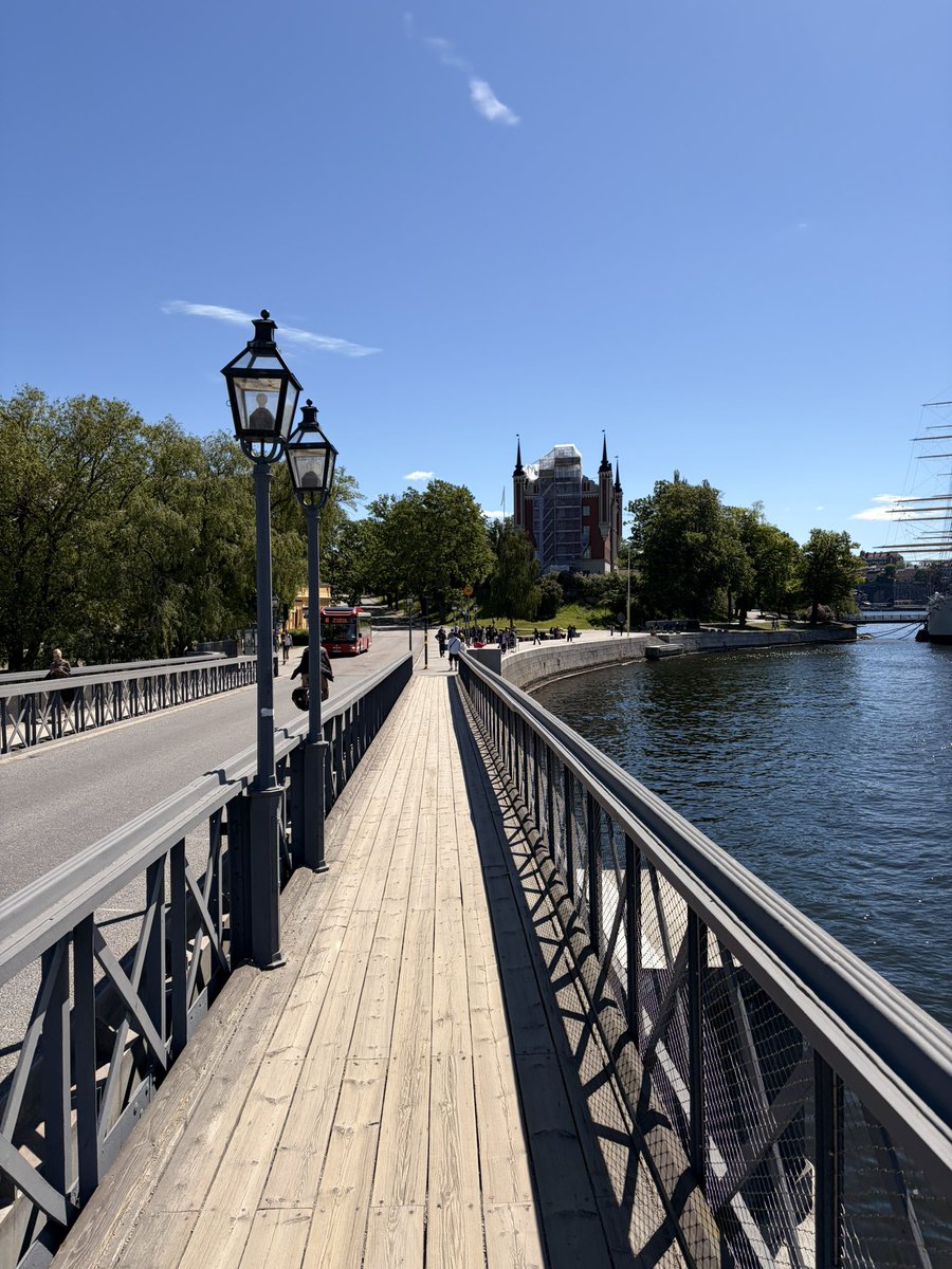 noah_eacc's tweet photo. Stockholmaxxing Day 29

Went for a lunch swim and had a sandwich &amp; Diet Coke by the water. 

Life is good here in Sweden. https://t.co/RanPUIDmIP