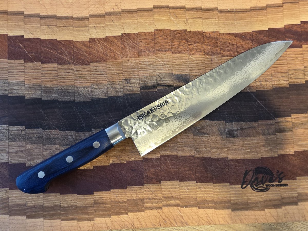 iffyhippy's tweet photo. My beautiful new chef knife. Cuts throught ingredients like they are butter. https://t.co/UPQeLxZah0