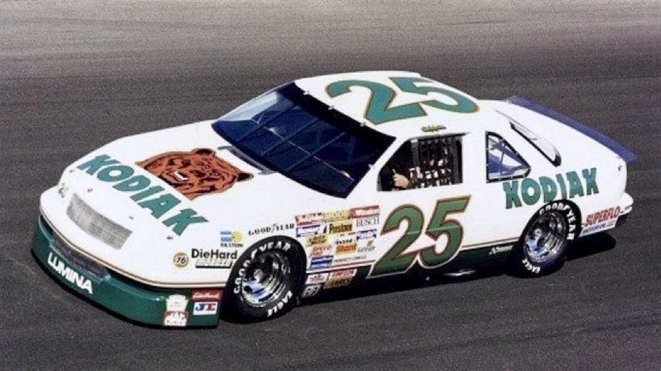 LegendsNascar's tweet photo. Happy Birthday, Ken Schrader!! 🎂 https://t.co/Q6GfxhMxpg