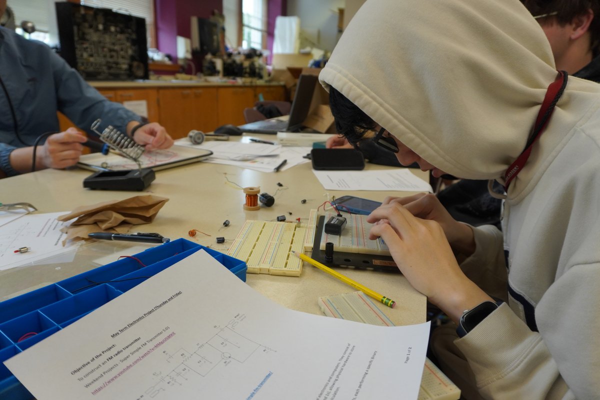 IndianaAcademy's tweet photo. Dr. Godfrey Walwema's May Term class, Digital Electronics, received hands-on experience by learning to construct electronic units for different detectors, investigate relationships between frequencies, and study electrical signals using a Cathode Ray Oscilloscope. https://t.co/Rkl1INXnxI