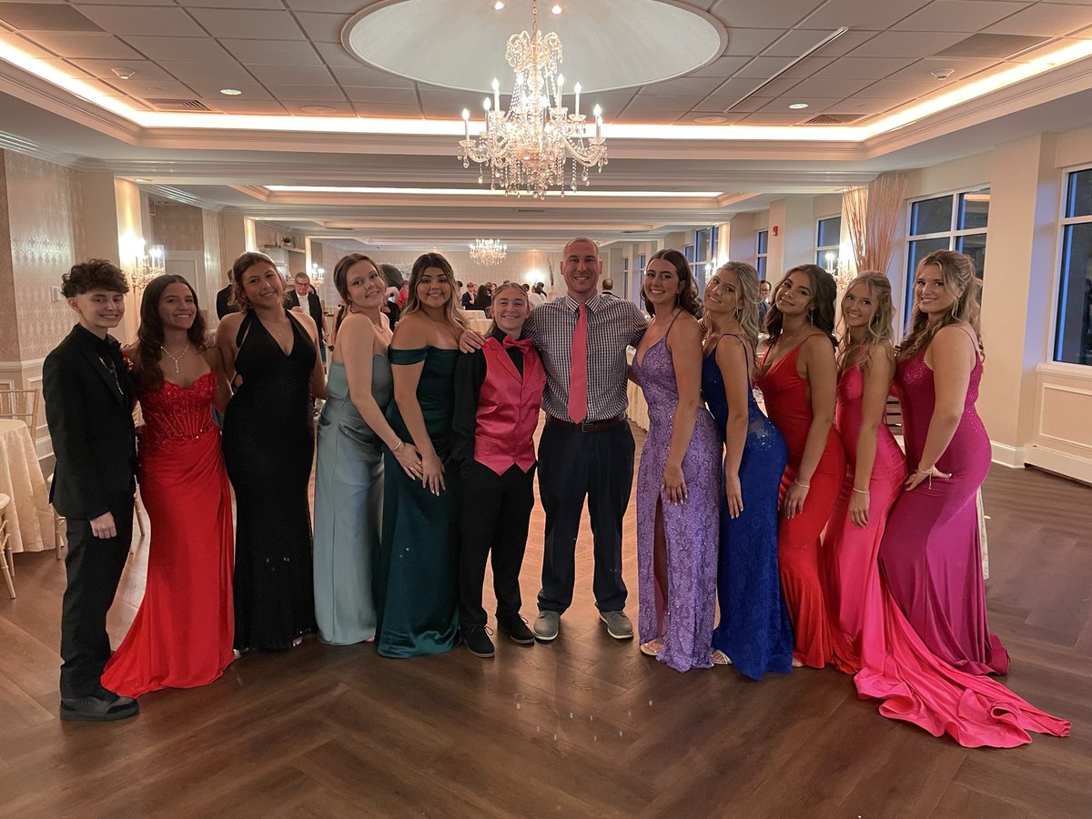 Manville_Gbball's tweet photo. Prom 2026 💙🏀💛 https://t.co/QZK06F4V2n