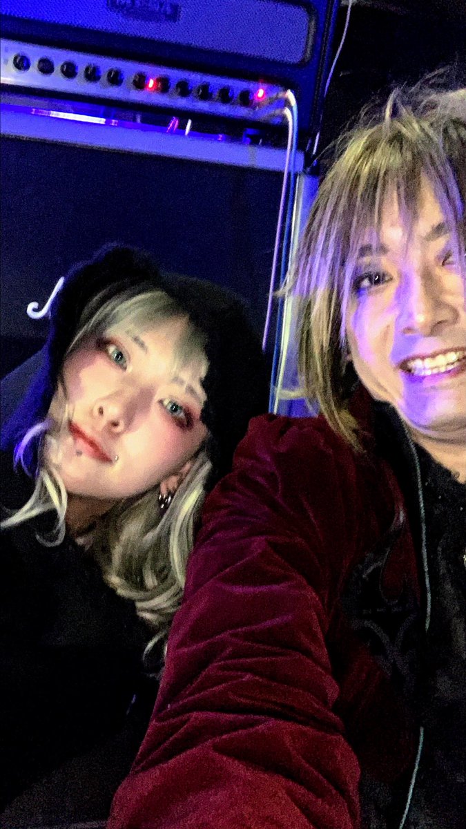 Tack_NW_SAGA's tweet photo. Northwind SAGA、霧ちゃん曲の第二弾のアレンジが完了しました🤘

北嵯峨らしいメロスピ曲です⚔️

歌詞、スタジオでの音合わせとまだまだこれからですが、ライブでの披露を目指して頑張ります〜

※写真が古い（笑） https://t.co/0VptDvDtlx