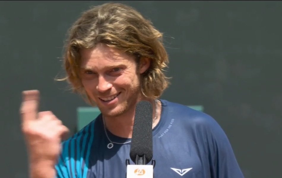 TheTennisLetter's tweet photo. Rublev had a great interview with Fabrice Santoro after beating Borges at Roland Garros

“How do you manage to stay calm? What’s going on in your head sometimes during a match?”

Andrey: “I’m not a good person to ask. 😂 you know the Looney Tunes Tasmanian Devil? The one that’s crazy? This is in my head.”

😭😭😭😭😭