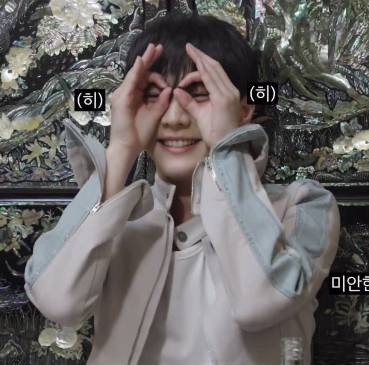 dearYJW_'s tweet photo. Jungwon, aku cuma fans yg bisa ngedukung kamu dari awal aja sebangga ini 😭 gimana ortu & membermu ya 😭
Kepribadinnya bener2  bikin nangis

Thanks udah bikin aku sayang kamu since day one 😭 sama2 terus ya kita
Semoga banyak kesempatan kedepannya buat bisa ketemu terus 😍🫶🏻

JUNGWON CAME PREPARED
#NoPrepareWithJUNGWON #JUNGWON #엔하이픈_정원