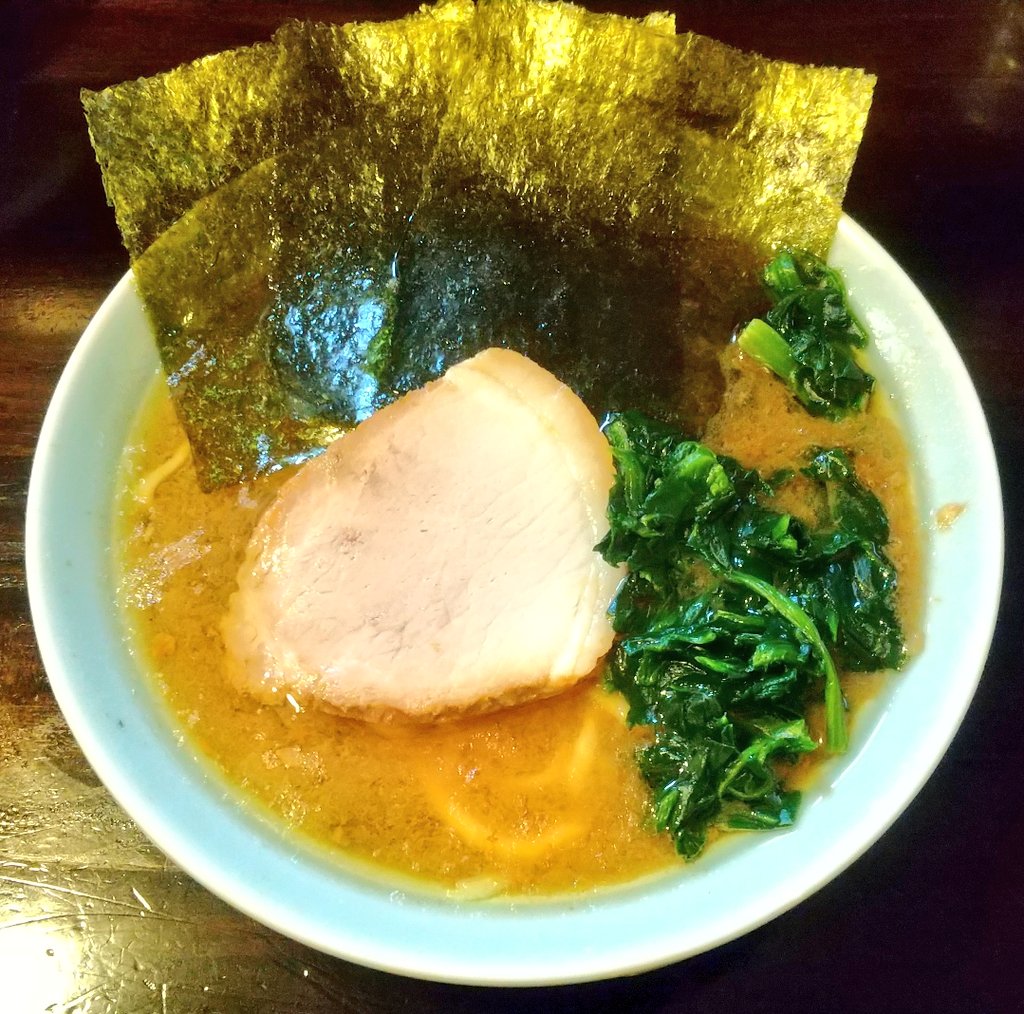 ボマー tweet media