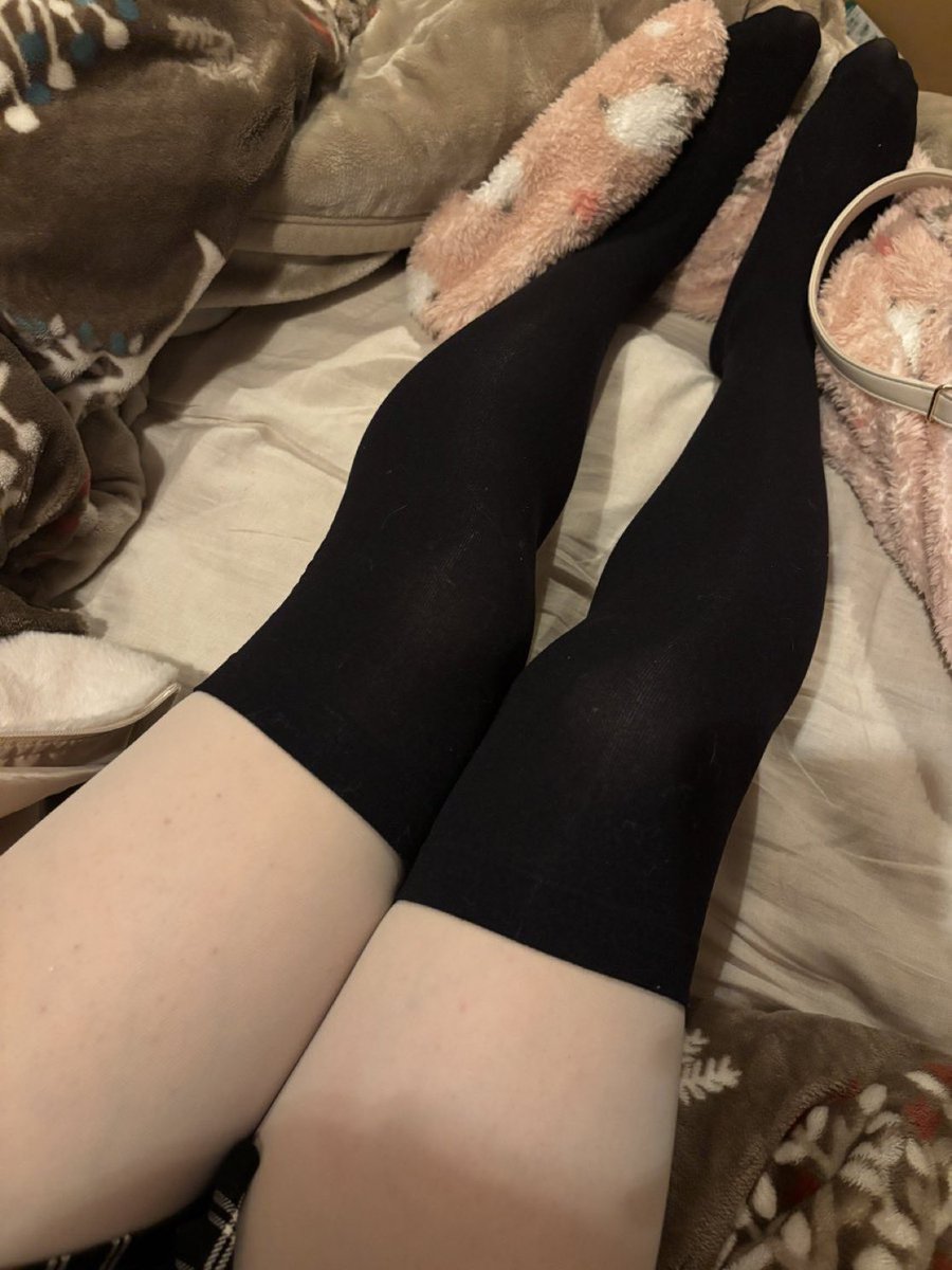 Travel880's tweet photo. 会うの怖いけど見せ合いはできる…DM待ってるよ♡ https://t.co/bfRuwrbNFm