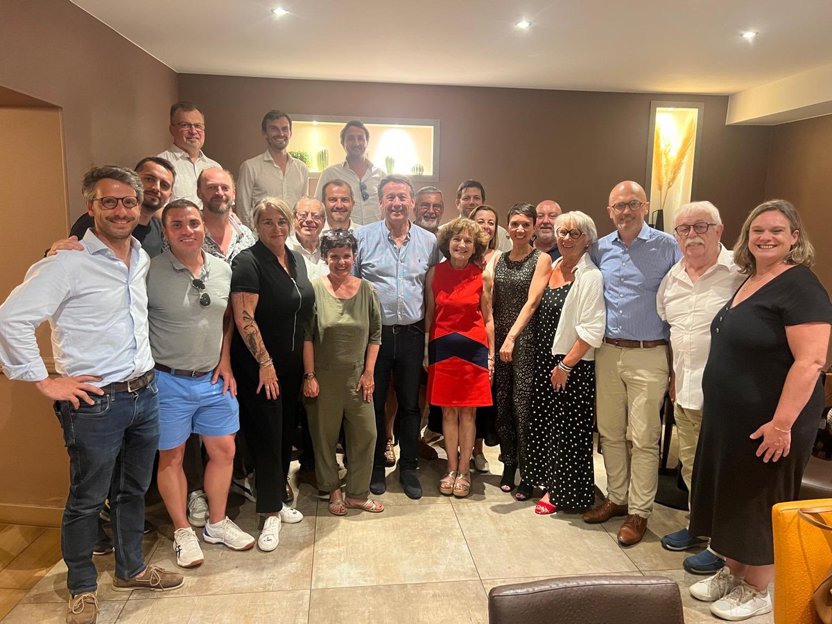 NicolasCriaud's tweet photo. Belle rencontre à #Savenay avec les élus d’@HorizonsLeParti de #LoireAtlantique.

Avec le soutien des élus de notre Région, @ChristopheBechu et @C_MORANCAIS, encore un an pour convaincre nos concitoyens de faire le choix d’@EPhilippe_LH lors de l’élection présidentielle. 🔵⚪️ https://t.co/2HlQ1b1BJe