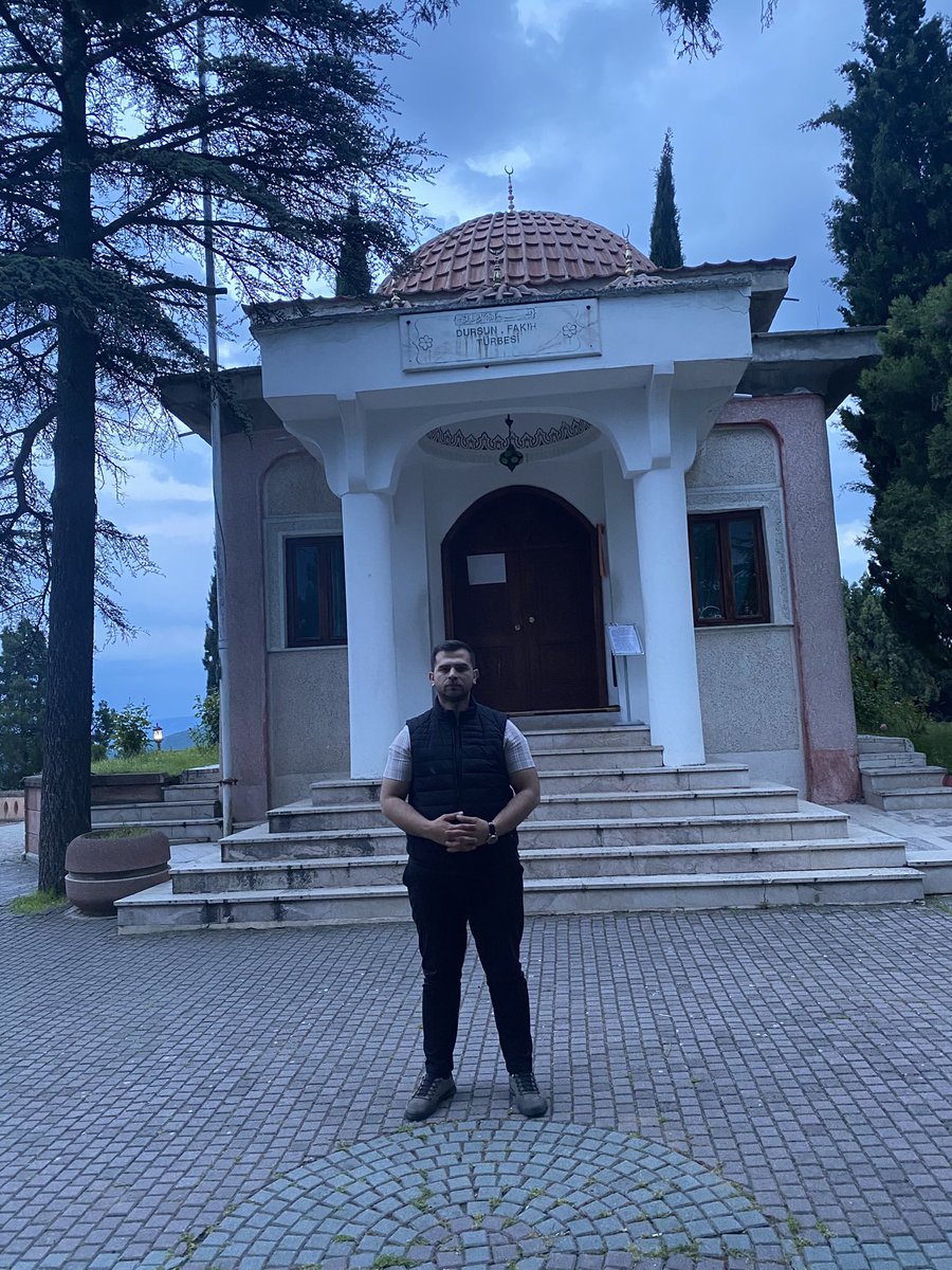 samilazderoglu's tweet photo. 📍Söğüt,Bilecik
Dursun Fakıh Hazretleri Türbesi https://t.co/Q8lUQi2p3a