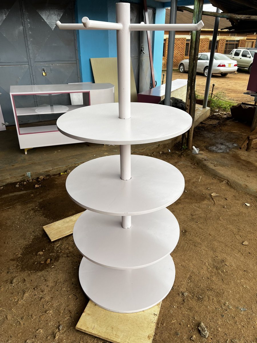 Qtfes1's tweet photo. Upgrade your shop with custome display pieces to fit your brand . 
@MKinteriorsltd your visions, our craft . 
Call/watsapp (256) 
0757606735
0781307991 
0755606325 . https://t.co/1uhknKRQAd