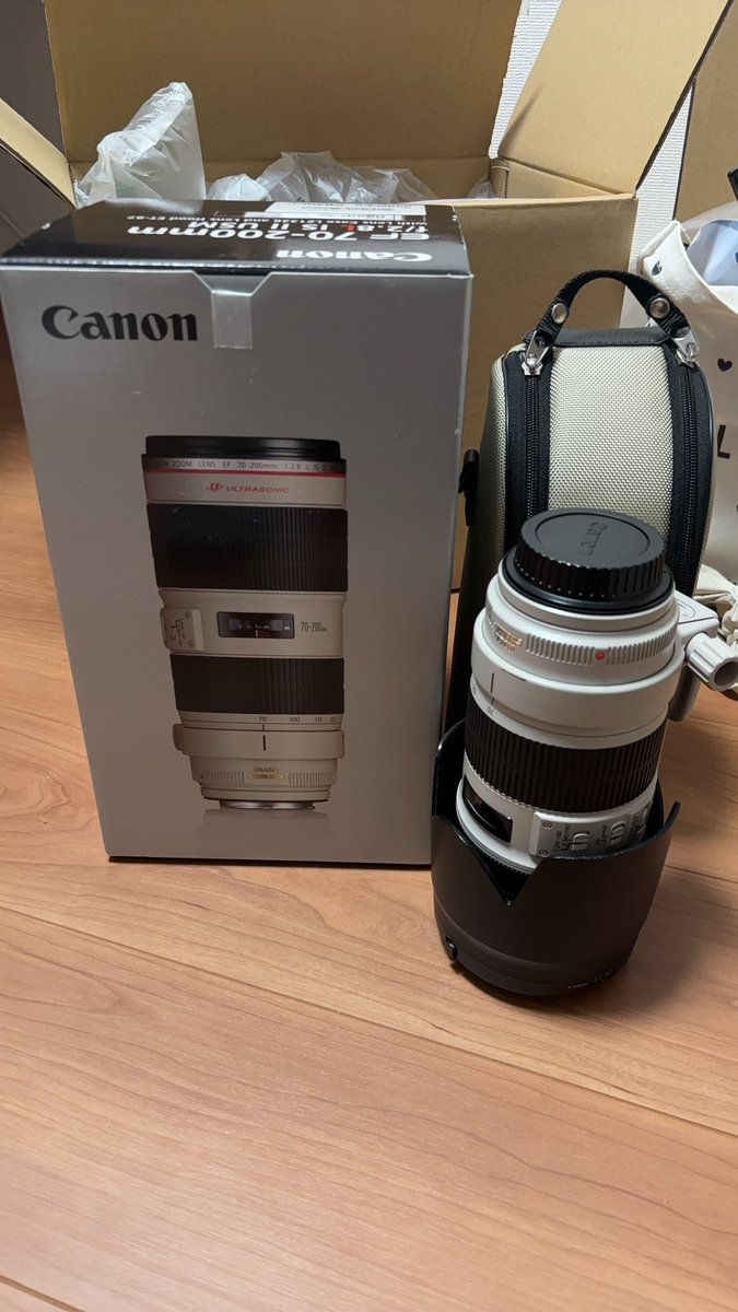 Tenal2089's tweet photo. 私事ですが、この度レンズを中古にて新調致しました！
中古とはいえ初のCanon LレンズF2.8です！

まだまだ未熟者ではありますが、
扱えるよう、相応しくなれるよう日々精進します！

#いいねした鉄道ファン全員フォローする 
#Lレンズ #canon https://t.co/VKDOKqu6RQ