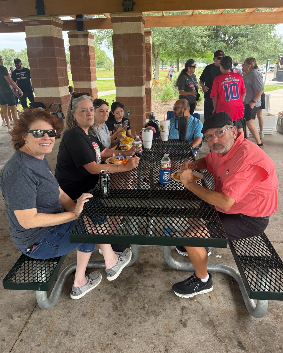 RonCraftBaytown's tweet photo. Family event + great food = a successful day 😎 Thanks to Spartacos for catering our event at Ron Craft Chevrolet Cadillac! https://t.co/i2WKper3Fl