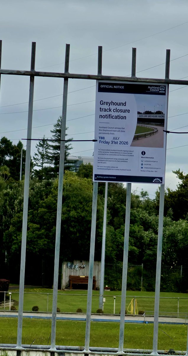 GREY2KUSA's tweet photo. Here's a sign of greyt things to come! By government order all six dog tracks in New Zealand must close by July 31, 2026! Thanks to Lynn Charlton for sharing. #goodbyecruelty https://t.co/5N9PQZM3Xf