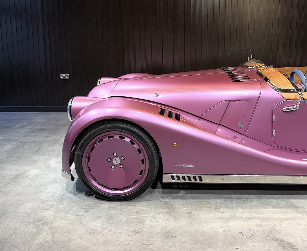 FlawlessSpec's tweet photo. Viola SE30 Morgan Midsummer by Pininfarina https://t.co/ZRB0UunyZw
