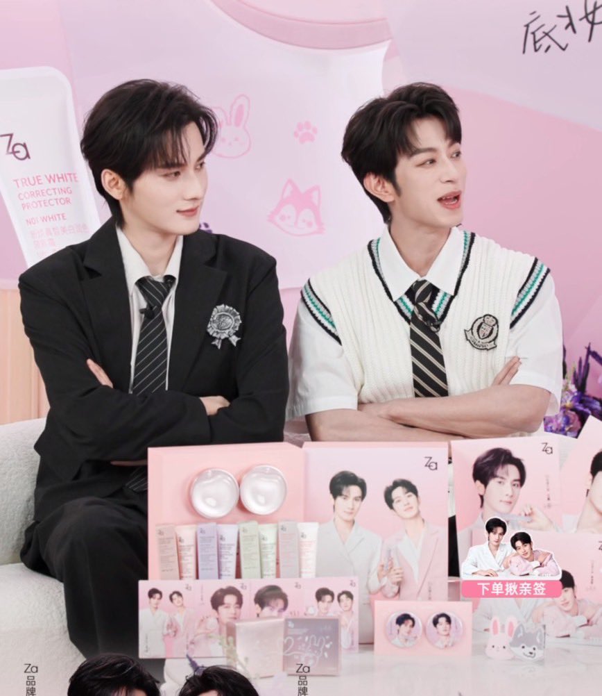 SEEKYLIPEIEN TH tweet media
