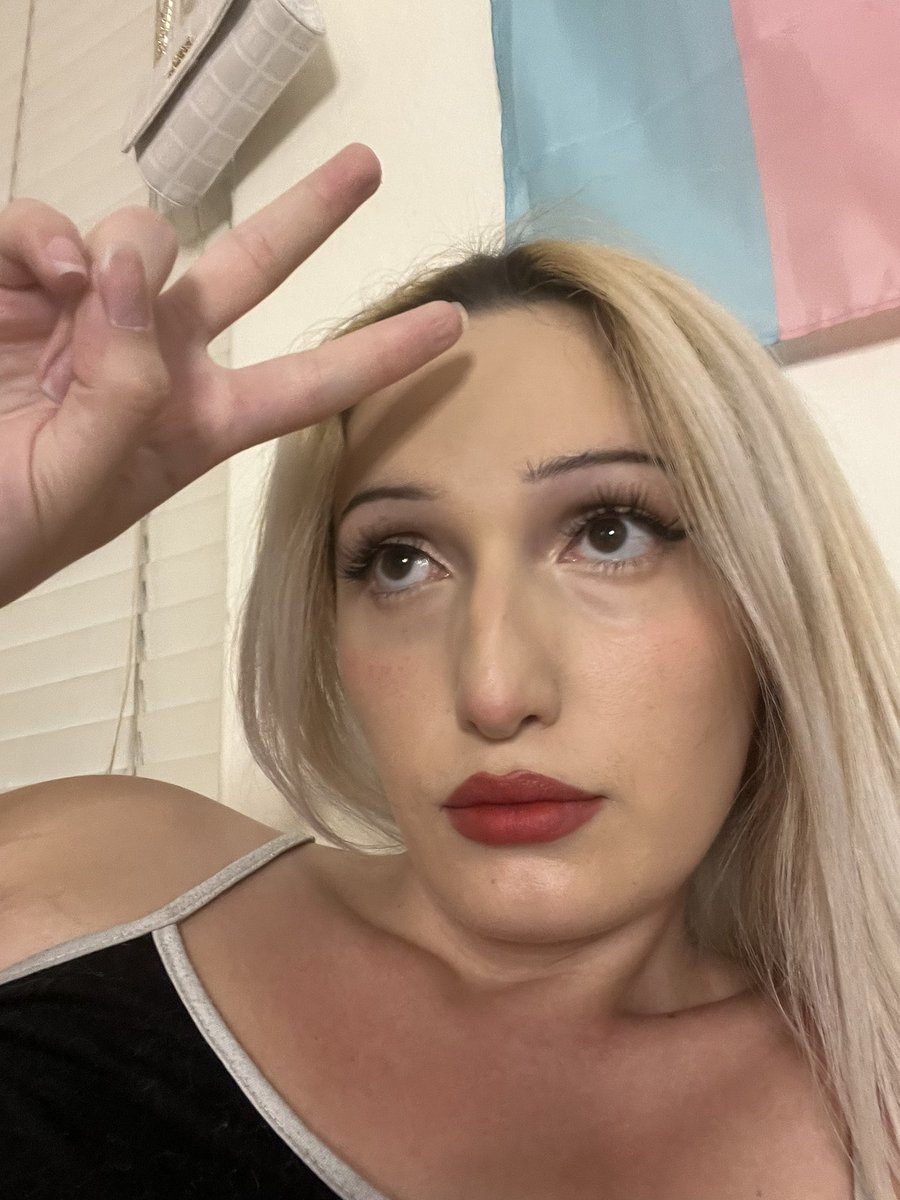 TSgirlDaniela's tweet photo. Im always proud of who I am,been a trans 🏳️‍⚧️ woman is the most amazing thing https://t.co/SX4jVT7lI9