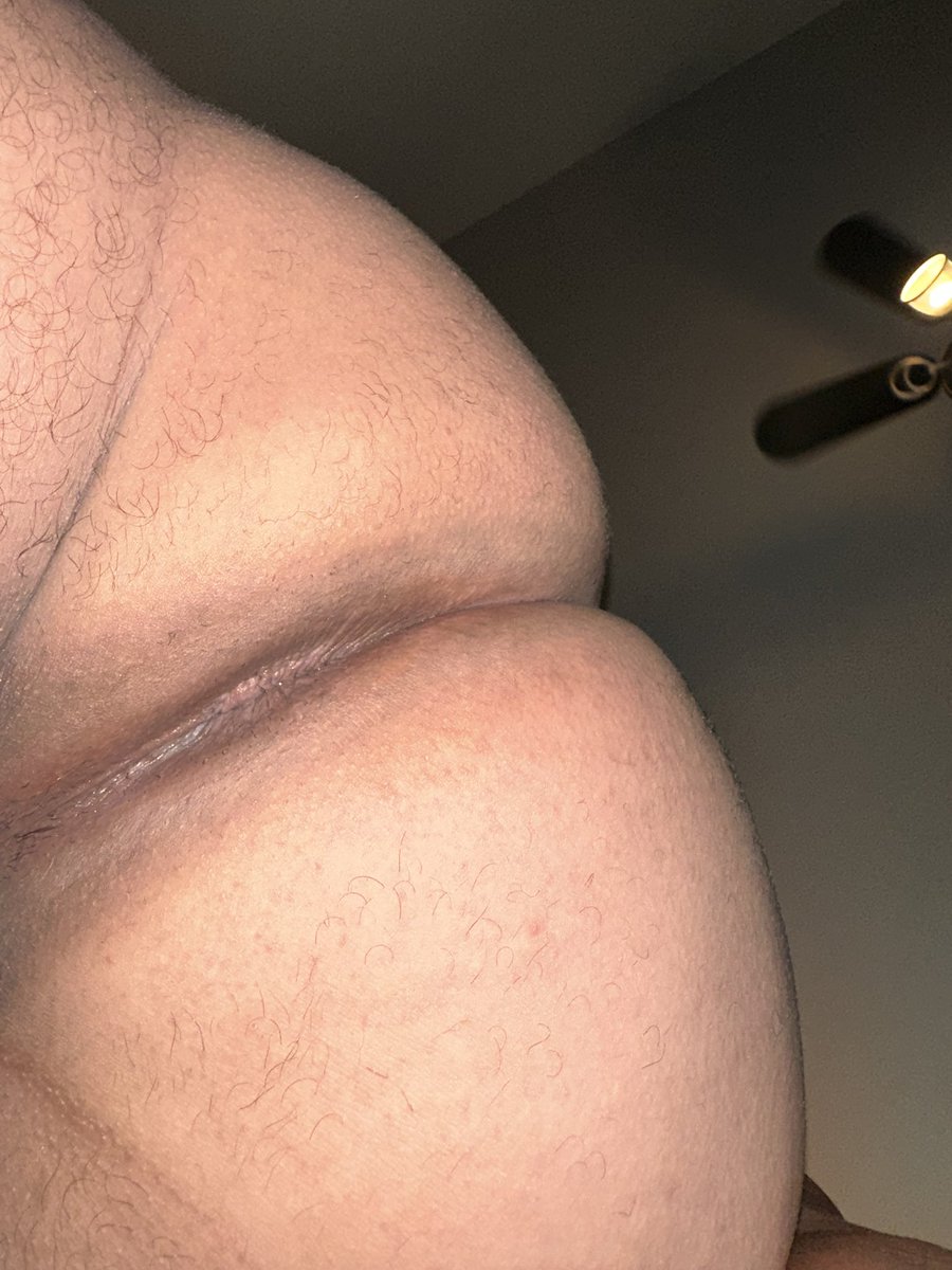XOLOTF1's tweet photo. Happy Frigay 😈 https://t.co/nvpRhWQbH4