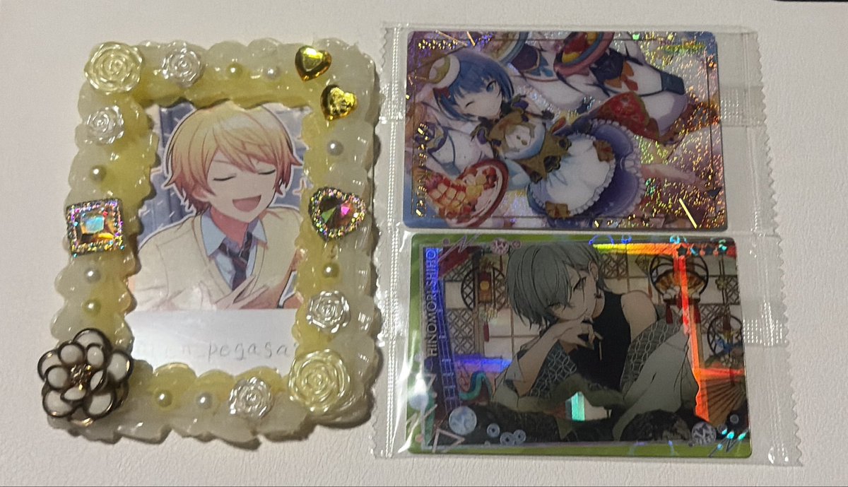 ren_pegasasu's tweet photo. @YaniMaru_1220 初めまして、こんばんは。
おすすめよりお声がけ失礼致します。
当方画像のウエハースを所持しているのですが、杏と瑞希各1の2:2での交換は可能でしょうか。
ご検討よろしくお願い致します🙇🏻‍♀️ 🐱 https://t.co/F78nlDEr6D