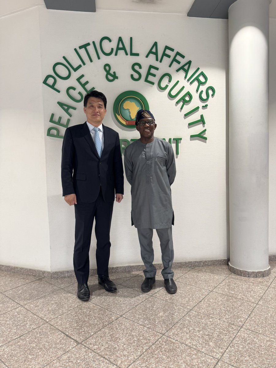 Bankole_Adeoye's tweet photo. Pleased to receive H.E. Jung Kang, Ambassador of the Republic of Korea in Addis Ababa. We discussed the AU Medical Training Centre project and reaffirmed the AUC's commitment to achieving its full implementation. I reaffirmed commitment to the existing cordial relations between the AUC and the Republic of Korea.