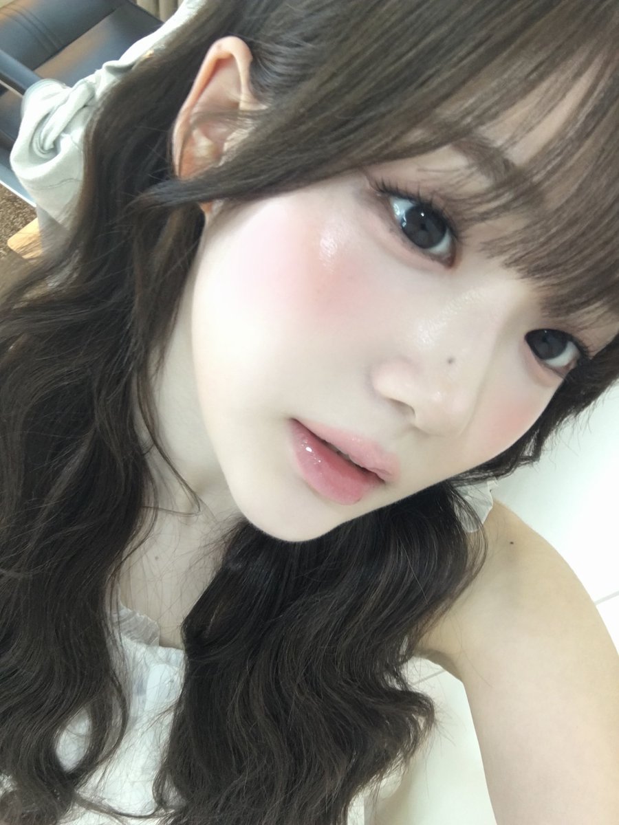 ❤︎ tweet media
