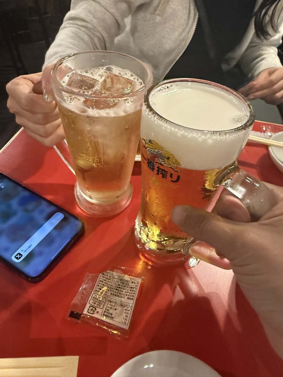 NonkichiCom's tweet photo. スタッフと打ち合わせ🍻
6月から売却したサロンひとつ戻して脱毛サロン復活します！！
しっくん美容業界リターンズ🤌
あ、かんぱい😪 https://t.co/VhOtktqv13