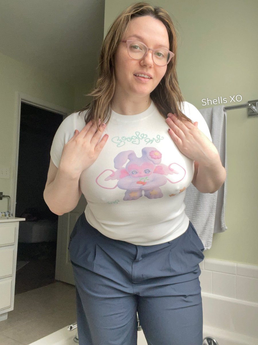 ShellsXOreal's tweet photo. Do It! 😈 

#egirl #realgirls #blonde #brunette #glasses #nerdy #curvy #thick https://t.co/Z8Rgc2SqCS