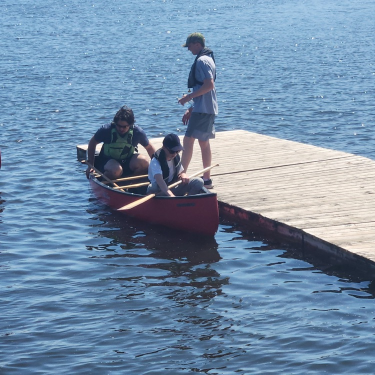 WhiteshellSD's tweet photo. Mr. Roy teaching an 'on the water' boat switch technique https://t.co/LpCrauWyfy