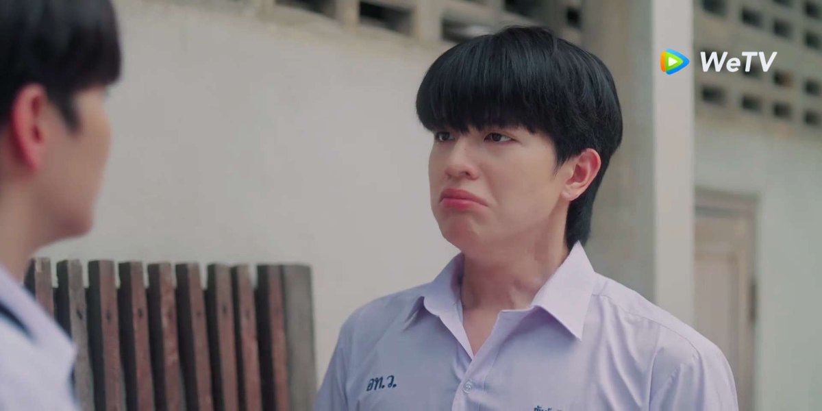 gusphalathip's tweet photo. พบเด็กชาย วัยกลางคน คนคนหนึ่ง
เฮ็ดหน้าบูด อู้ยู้ จั่งคักหลาย
ต่อหน้าคนคนอื่นอื่น เก๊กคักหลาย
อยู่กับเดือน หนาวเมื่อไร งอแง๊งอแง
#FoureverYou2EP19 https://t.co/Be5JaxAdPU