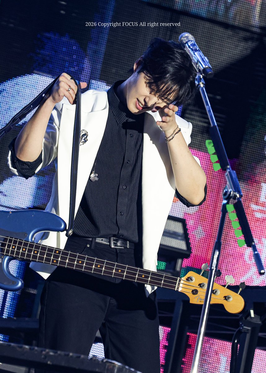 focus_day6's tweet photo. 260517 The DECADE 부산
#DAY6 #데이식스 #영케이 #강영현 #YOUNGK https://t.co/YluzyIQJnf