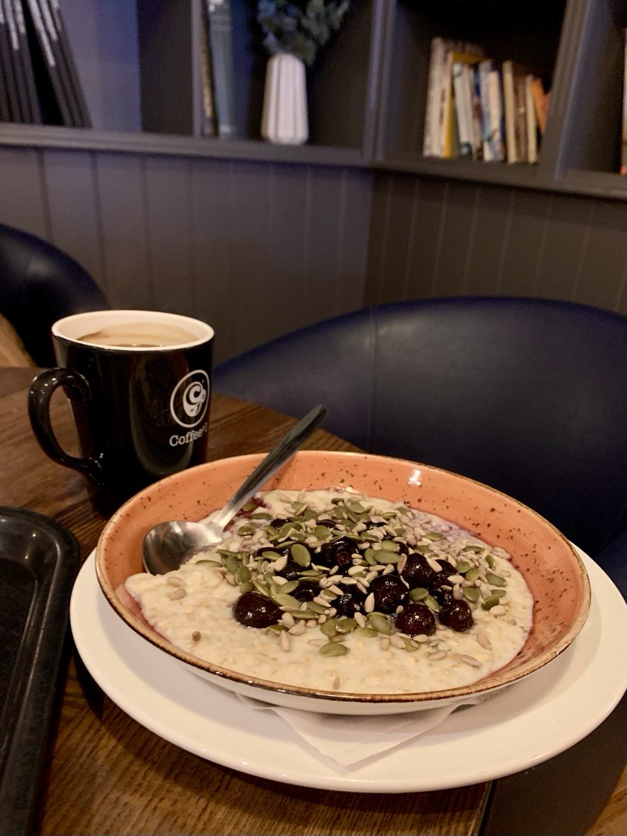 BestPaulSays's tweet photo. I didn’t have my porridge this morning So.. It’s porridge Afternoon #CoffeeOclock https://t.co/xr1flPXDRx