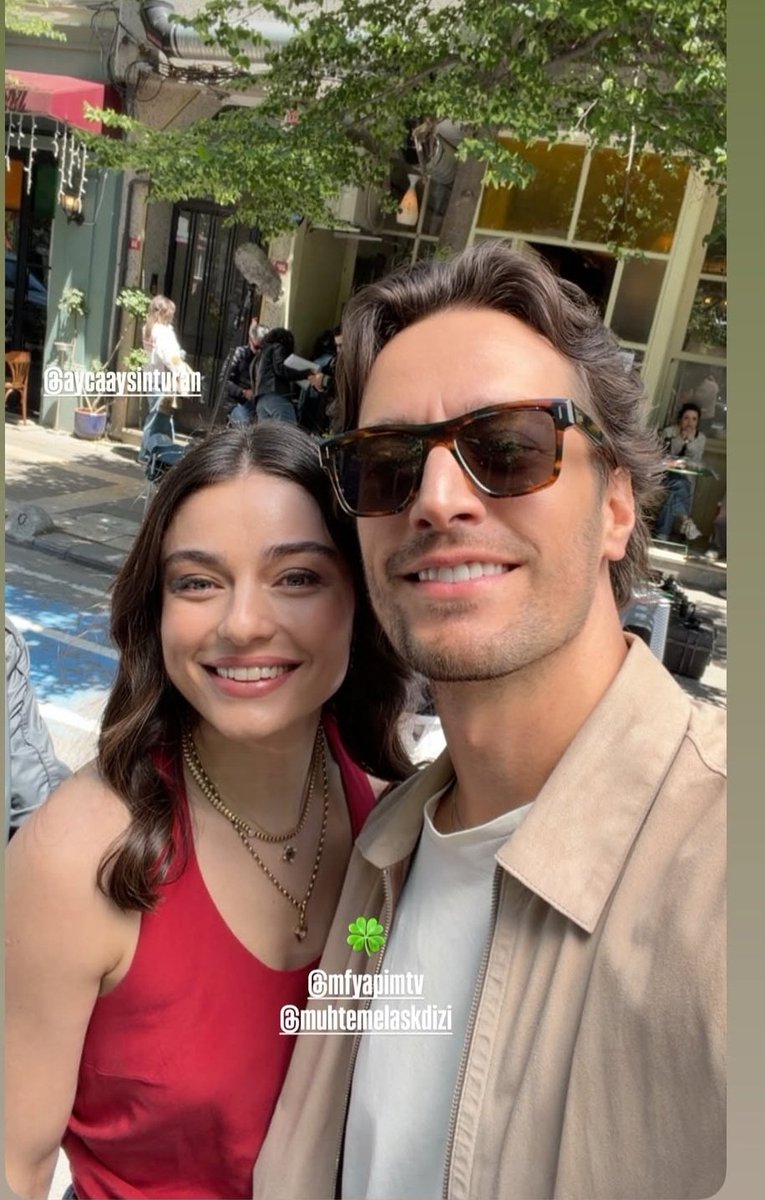 Romeolunita's tweet photo. Mi preciosa Ayça y sus muy guapísimos compañeros 🔥
Me encanta éste trío 😍 

#AyçaAyşinTuran, #EkinKoç  #FeyyazŞerifoğlu #MuhtemelAşk https://t.co/zucQmcp2AY