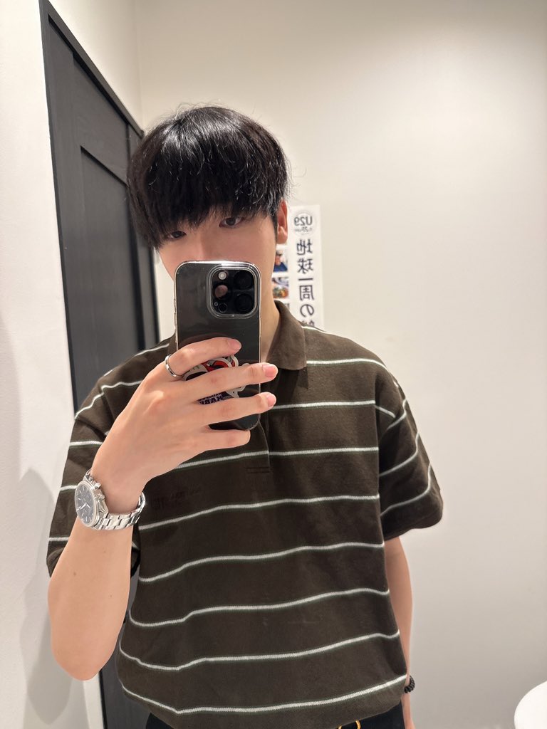 cbeugb's tweet photo. 髪の毛切ってクルクルにしたぜ！

界隈ウケが悪いのは知っているぜ！

爪もいっつもありがとーー🫶 https://t.co/u3EUYOdr5e
