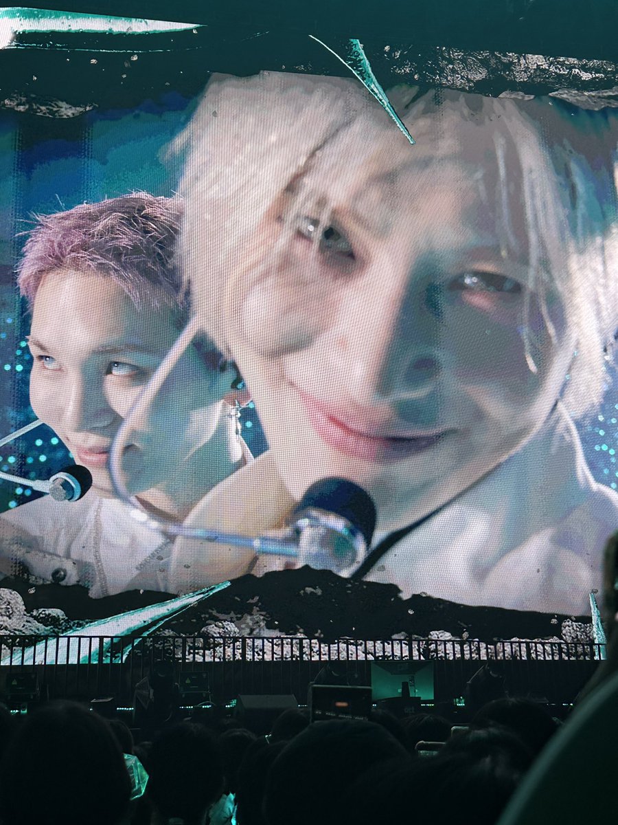 noisemusicstan's tweet photo. i love whatever’s wrong with them 🥰

#SHINee #샤이니
#2026샤이니월드VIII #THE_INVERT
#2026_SHINeeWORLD_VIII_THE_INVERT https://t.co/r1X6GFsVIQ