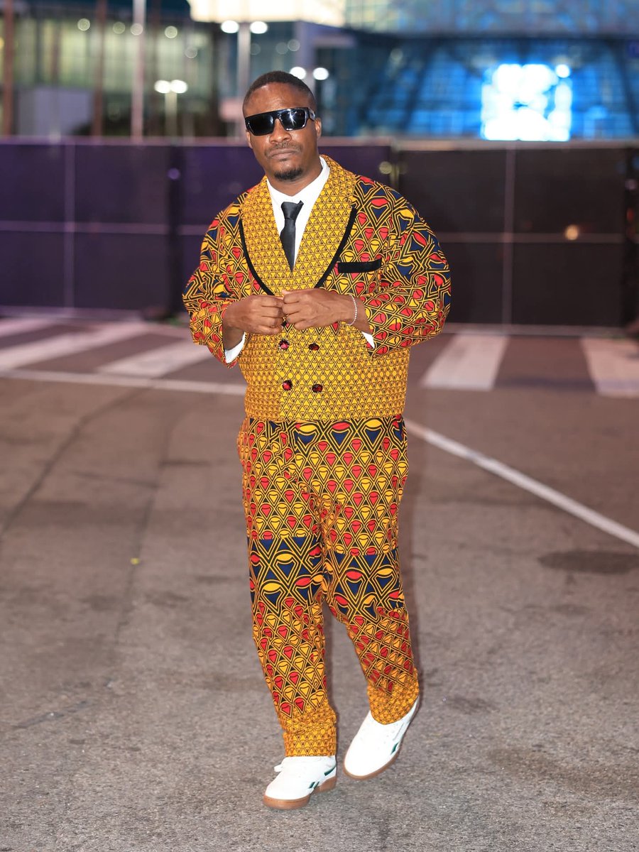 okunvoice's tweet photo. When you talk about Kogi State and music in the same breath, one name always comes up - Jaywon. Born and raised in Egbe, Yagba West Local Government Area of Kogi State, he took his culture, his roots, and his hunger for success and built a music career in Nigeria could not ignore.

Jaywon proved that our people belong at the top. This is Kogi Spotlight, and today, we celebrate one of our finest.

Jaywon -  Kogi is proud of you. 🇳🇬✨