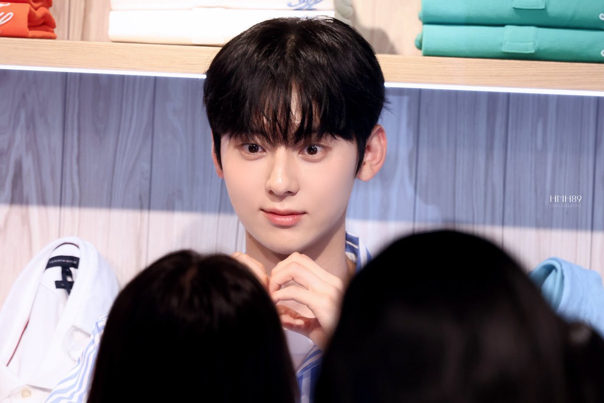 Kokia0702's tweet photo. 260529TOMMY HILFIGER 
🥐

 #황민현
#HwangMinhyun https://t.co/wQx98nTHDf