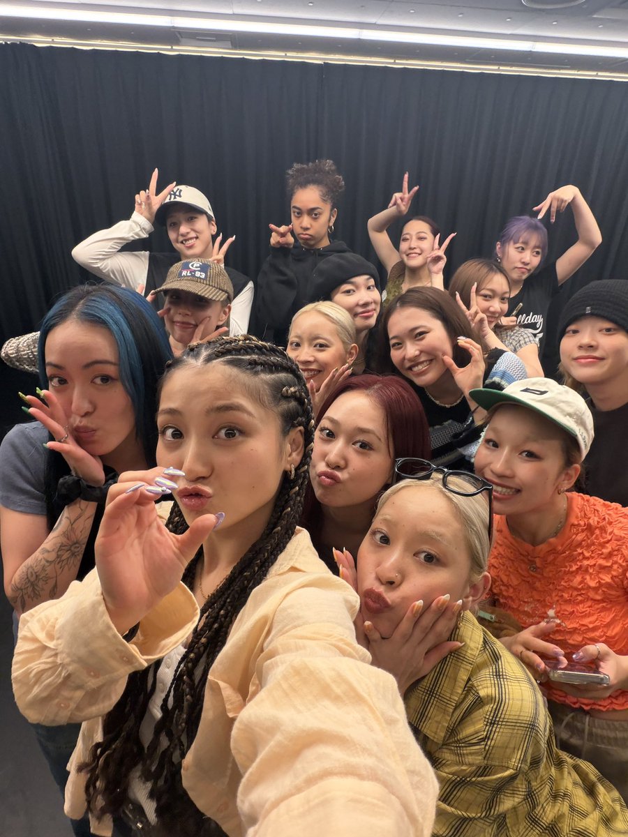 Riho tweet media