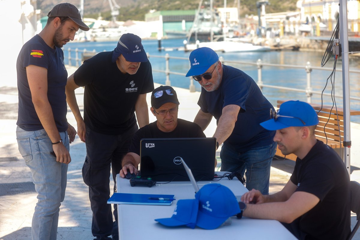 SAESoficial's tweet photo. 🇬🇧 Yesterday, testing took place at the @PuertodeCtg  with the #buoy prototype developed under the #SIMMBAD project, funded by @infoRMurcia, together with @UTEKUSV and @CTNInnova.

Further information and a selection of photos here:
🔗 https://t.co/JoSSEMTApU
 
#innovating #SAES https://t.co/7BFADagRxK