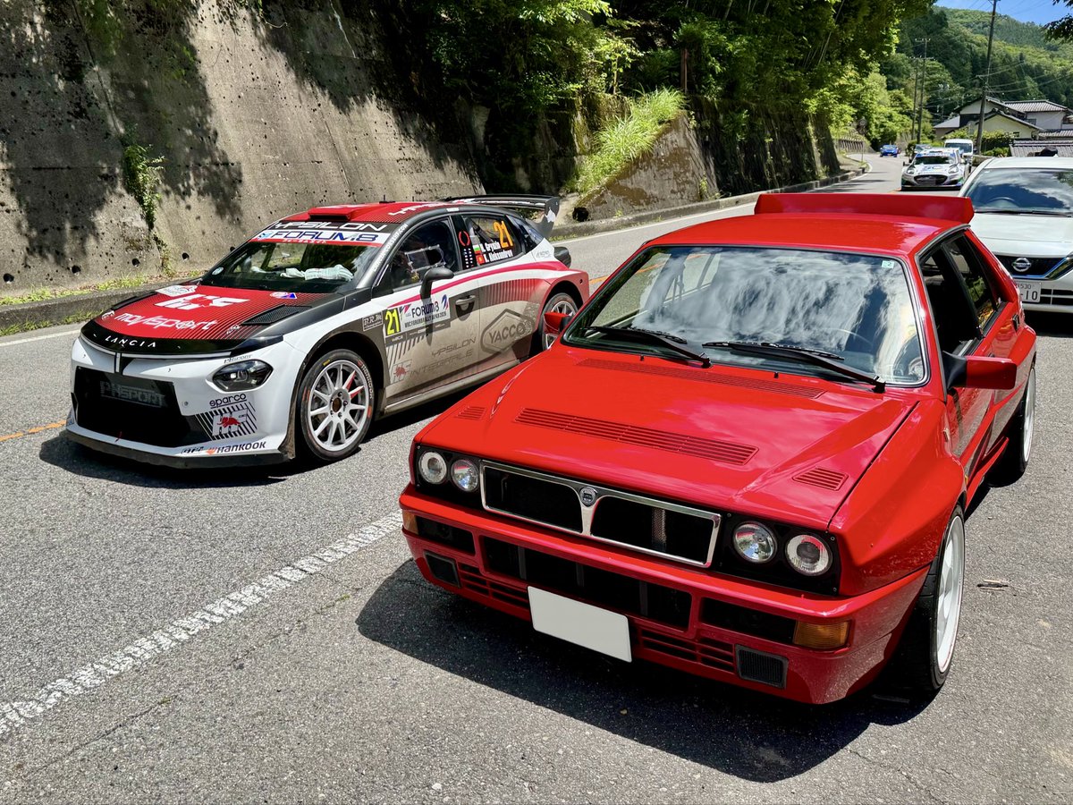 kohei19901's tweet photo. 過去のVHSの世界でしか見る事が出来なかったワークスランチア。その姿に憧れてデルタを手に入れた身として、今日は本当に鳥肌物の1日でした。HF integraleはデルタからイプシロンに受け継がれてます。戦うランチアは本当にかっこいい…！
#ラリージャパン
#ラリージャパン2026 https://t.co/UApVjE3ZF5