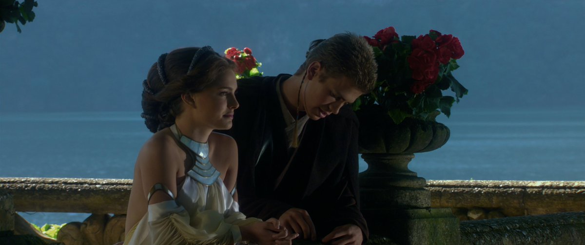 Agnyz's tweet photo. Star Wars Episode II - Attack of the Clones. Iš naujo peržiūriu serijos dalis ta tvarka, kuria jos pasirodė, ir kol kas nei viena nelikau nusivylęs, įskaitant šia, kurios dar nebuvau matęs. Mažiau humoro pačiame filme, daugiau jo ten, kur neturėjau juoktis, daug įsimintinų scenų. https://t.co/Ih1Ien8Hha