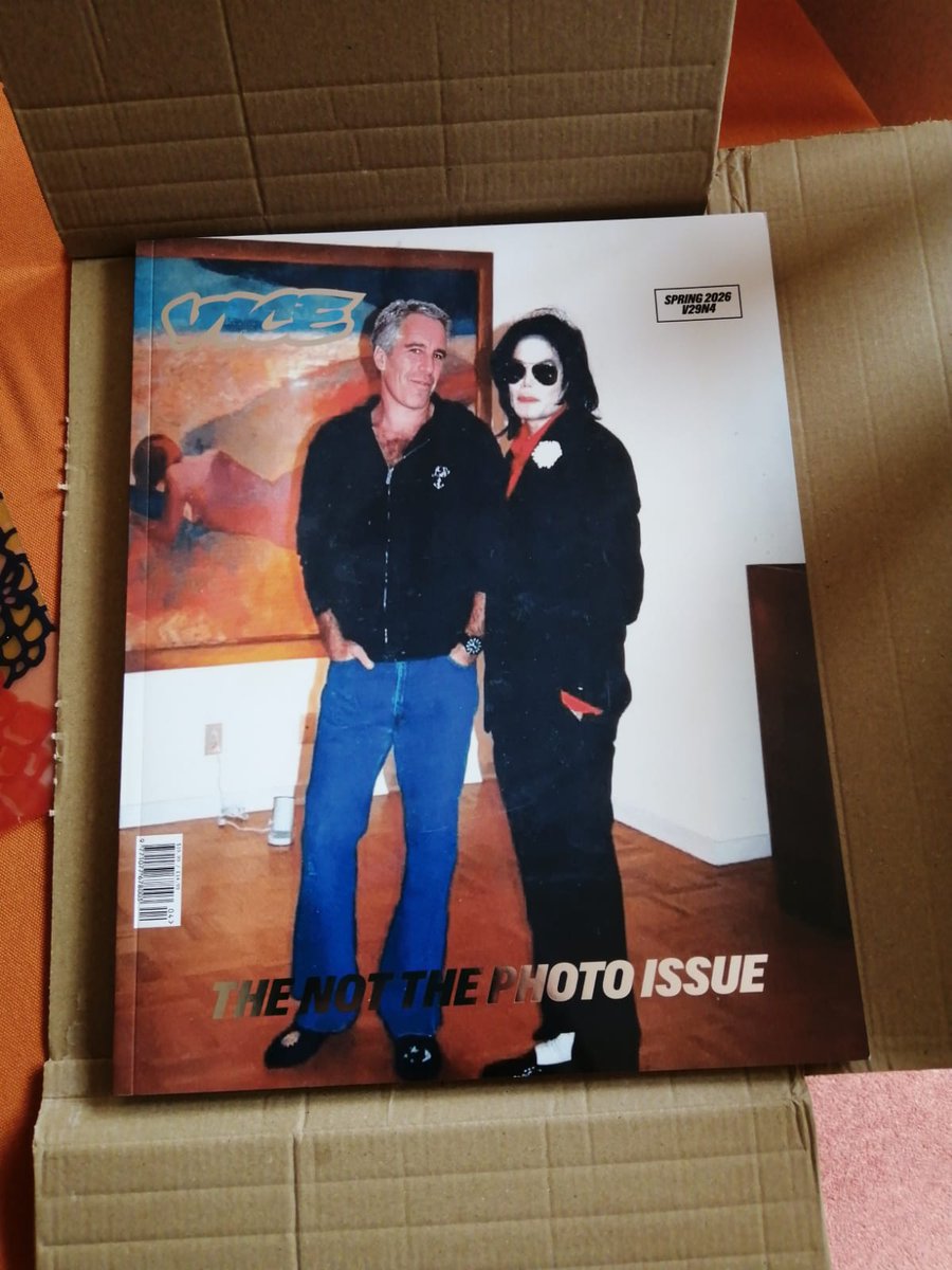 danielcave_'s tweet photo. Pleasure to be in the latest @VICE magazine reporting on AI. It looks fucking beaut. 

Lovely to be alongside writers and documentarians I really respect. https://t.co/q3BG9lGz4t