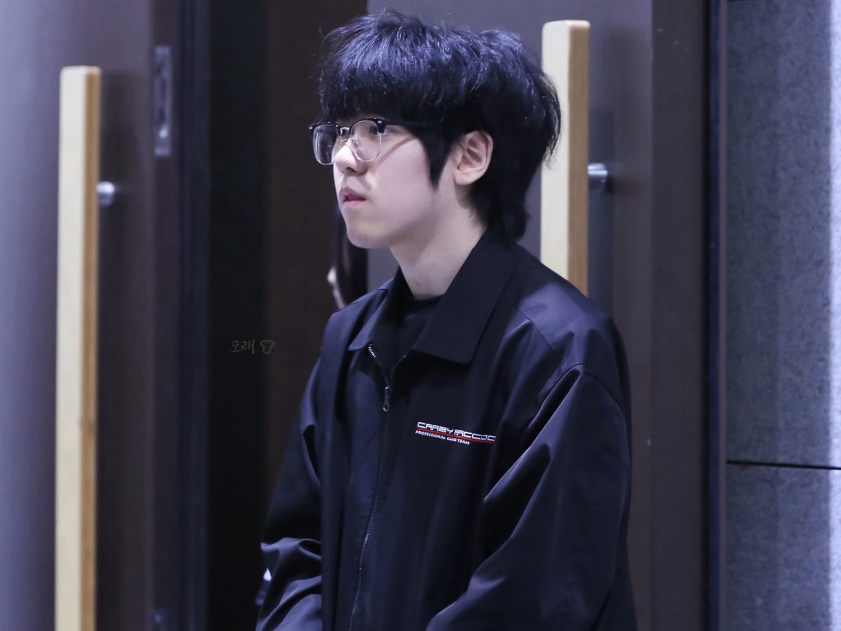 모래 tweet media