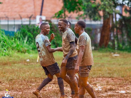 tosa_fc's tweet photo. Her: My man is at his alumni league cheating on me with other girls.

The man: 👇👇 https://t.co/QuKqUzR2AQ