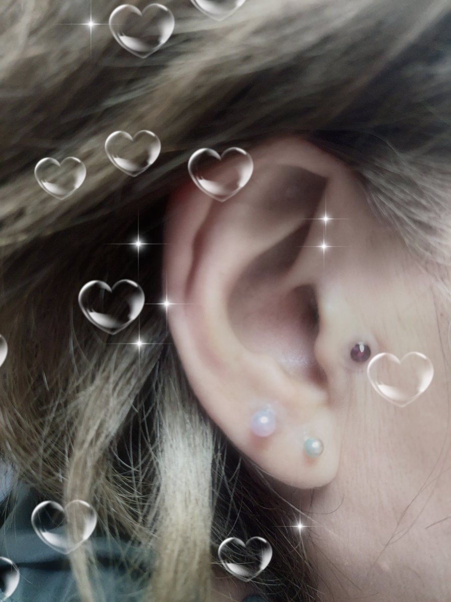 CreoJewelry's tweet photo. 毎日の「可愛い」と「セルフケア」を同時に叶える耳ツボジュエリー💎

おしゃれを楽しみながら、心と体を優しくケアしてみませんか？

一人ひとりの日々のお悩みに合わせてご利用できます。

髪を耳にかけた瞬間、チラリと見える輝きにときめくこと間違いなしです💞 https://t.co/vwTkT99Rbq