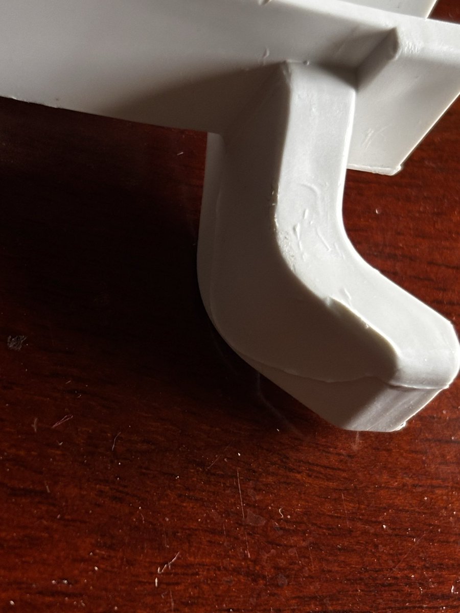 KaarthicJS's tweet photo. @Siemens is this a genuine product? Looks quite shabily manufactured and the finishing isn't up to the quality. I kinda sense something fishy. https://t.co/G7tzvrYcJM