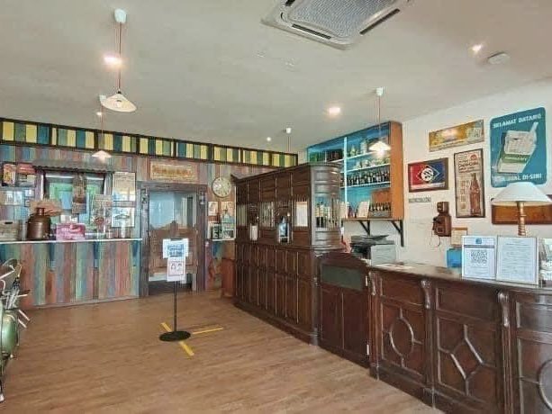 cutibajetco's tweet photo. Riviera Suite Hotel Melaka ni 2H1M RM150 je, bilik besar dan selesa, siap ada kolam indoor. Tengahari pun boleh mandi tak risau panas 🌞 https://t.co/epOxluhJlt