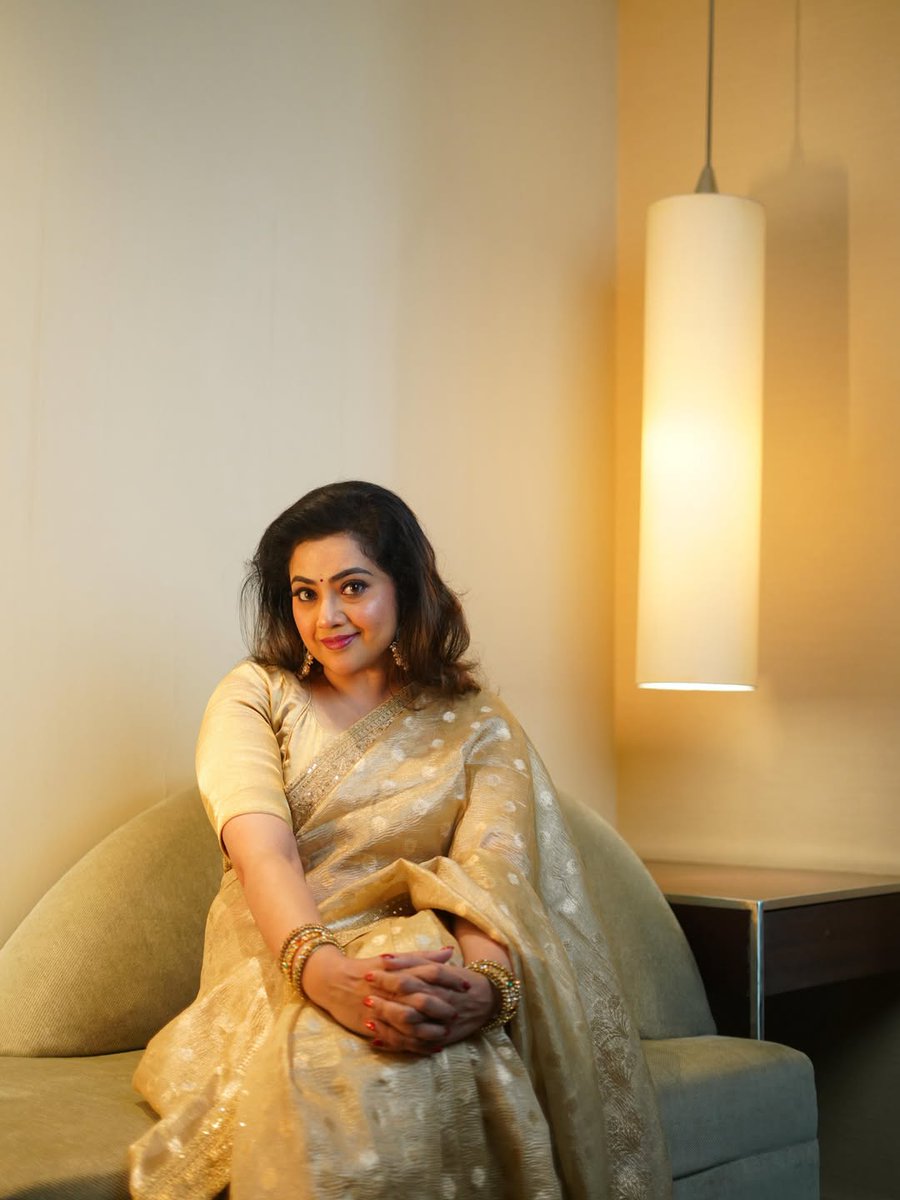 actresswoods's tweet photo. Meena Sagar 💛✨️

#Meena #MeenaSagar https://t.co/ImLlOipo24