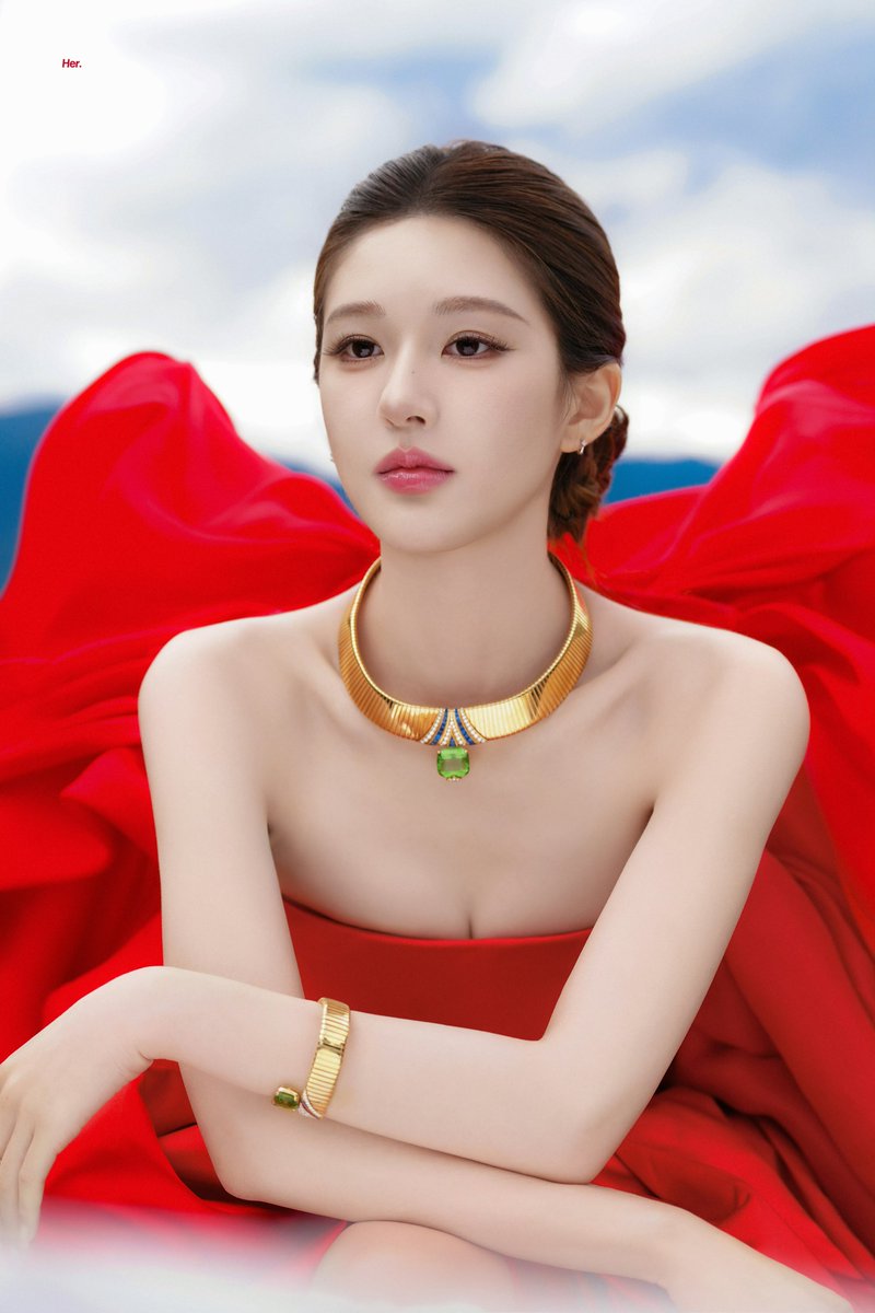 qkrehfl_'s tweet photo. 헐.. her姐가 찍은 로사 진짜미쳤는데...? https://t.co/rg2m1zw0oK