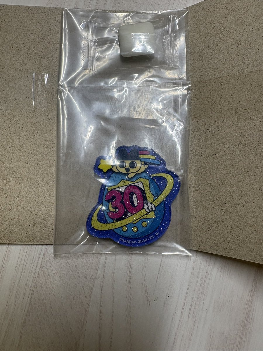 d_kh0l's tweet photo. 祝!たまごっちキャラマグネッツ　交換

譲▶︎⑮30周年ロゴ
求▶︎⑨Tamagotchi iDL、⑩Tamagotchi P's、⑪TAMAGOTCHI 4Uいずれか

郵送希望📮

検索からでもお気軽にお声掛けください🌸 https://t.co/3wM7EgdogT
