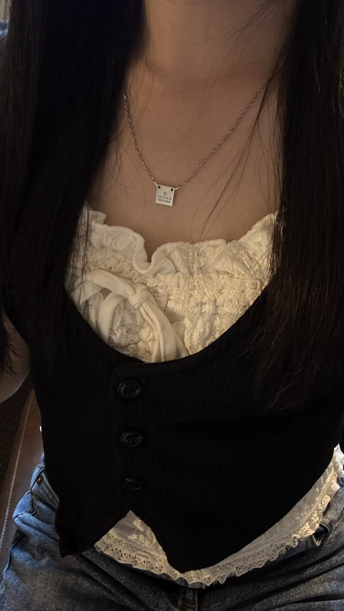 __riz9's tweet photo. 新しい服可愛い https://t.co/DJWxLLZE6W